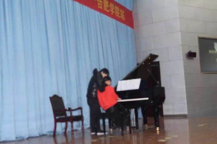 【报道】从师而不惑|BG大游艺术家宋思衡安徽巡讲·合肥学院站圆满结束。诤悠担