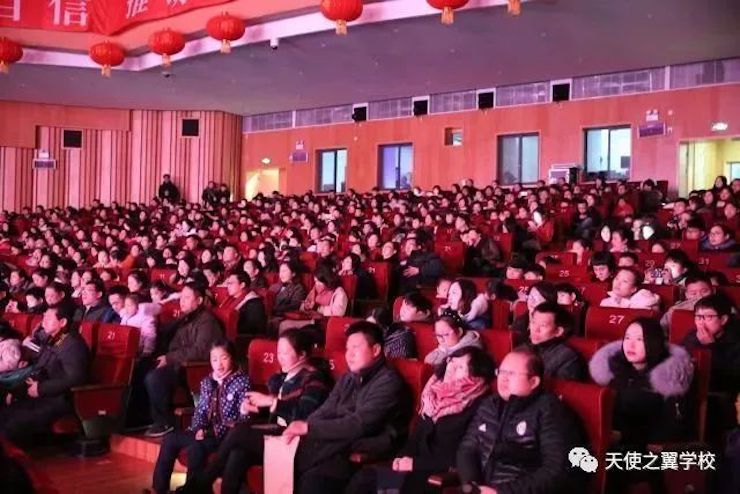 【报道】宿州市首届国际钢琴大师音乐会暨BG大游艺术家宋思衡多媒体音乐会圆满成功。诤悠担